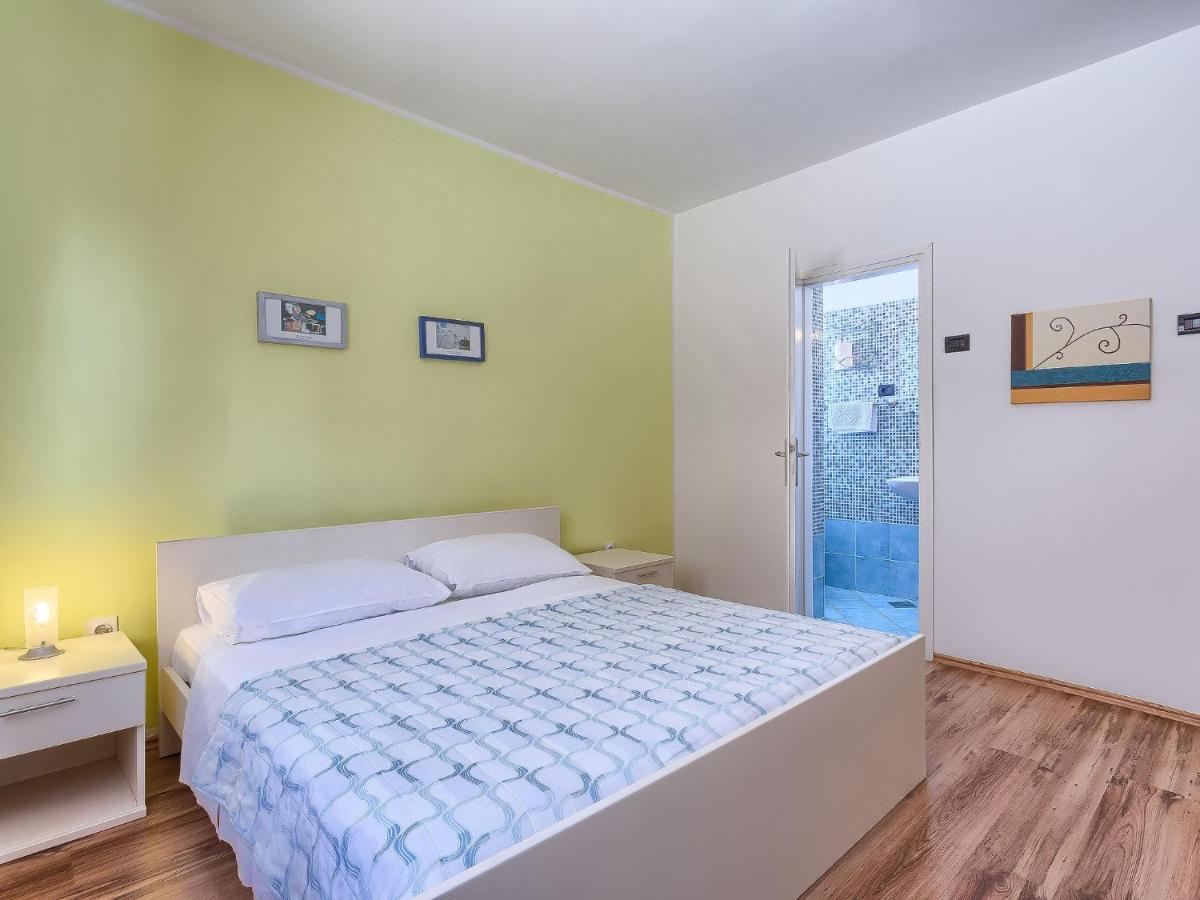 Apartment Nika-12 By Interhome Umago Exterior foto